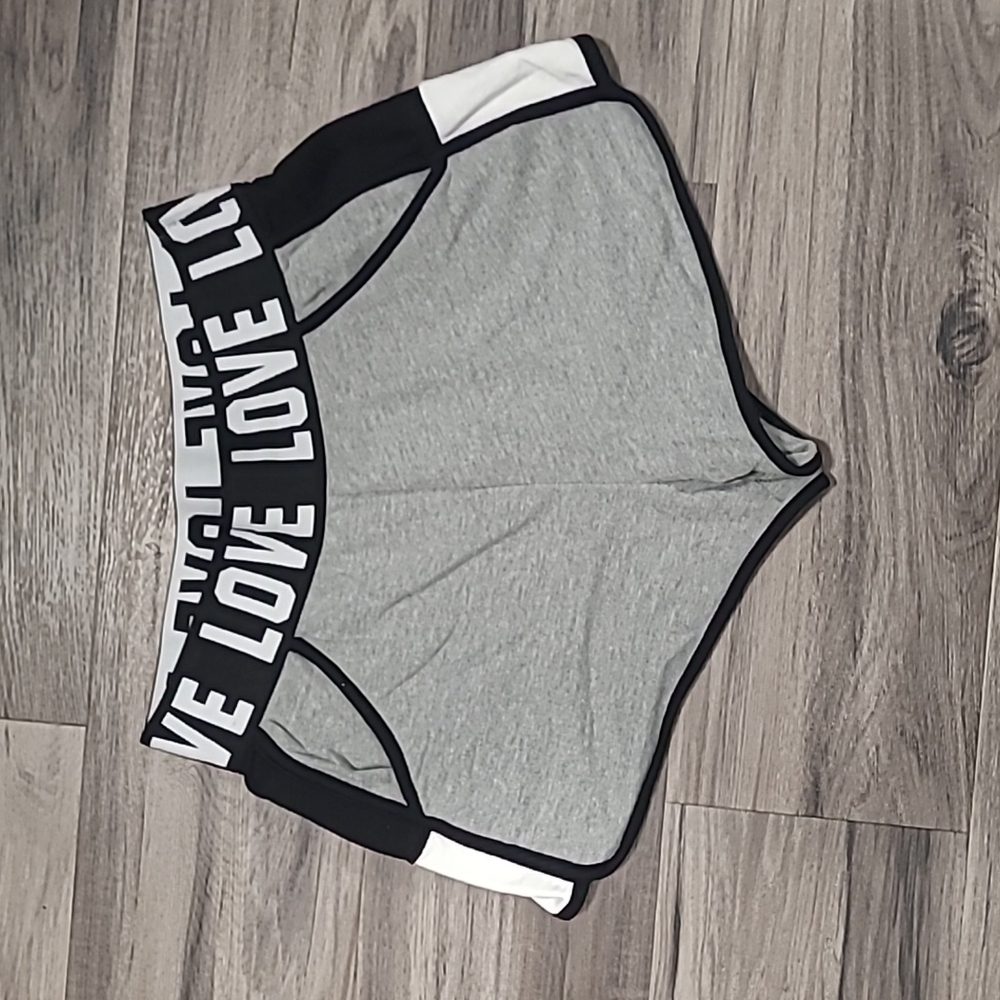 No boundaries shorts